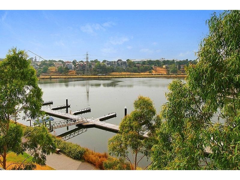 211/20 Pier Lane, Maribyrnong VIC 3032