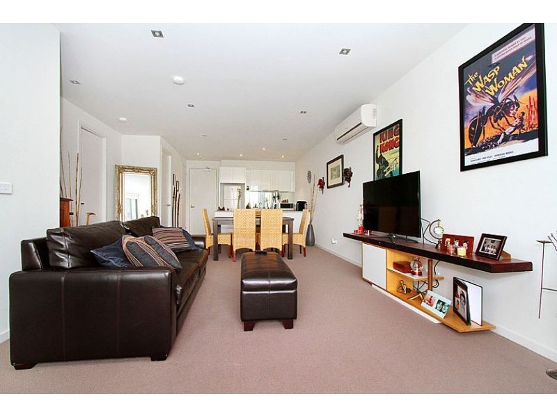 211/20 Pier Lane, Maribyrnong VIC 3032