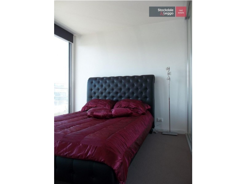 212/20 Pier Lane, Maribyrnong VIC 3032