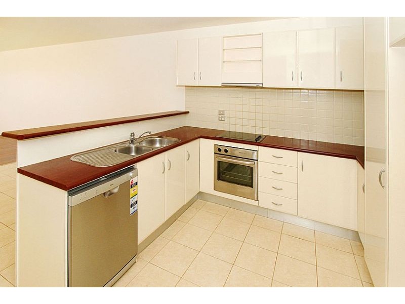 212/77 Village Way, Maribyrnong VIC 3032