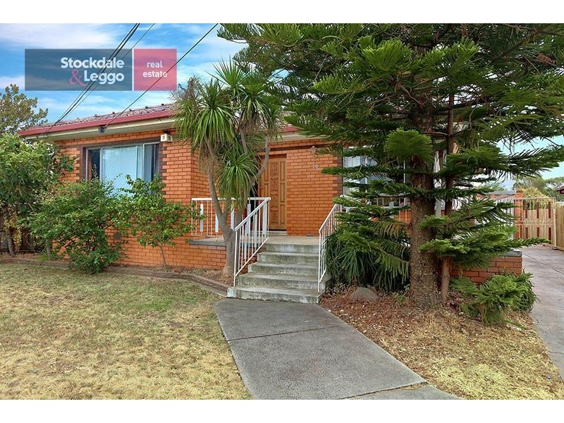28 Berembong Drive, Keilor East VIC 3033