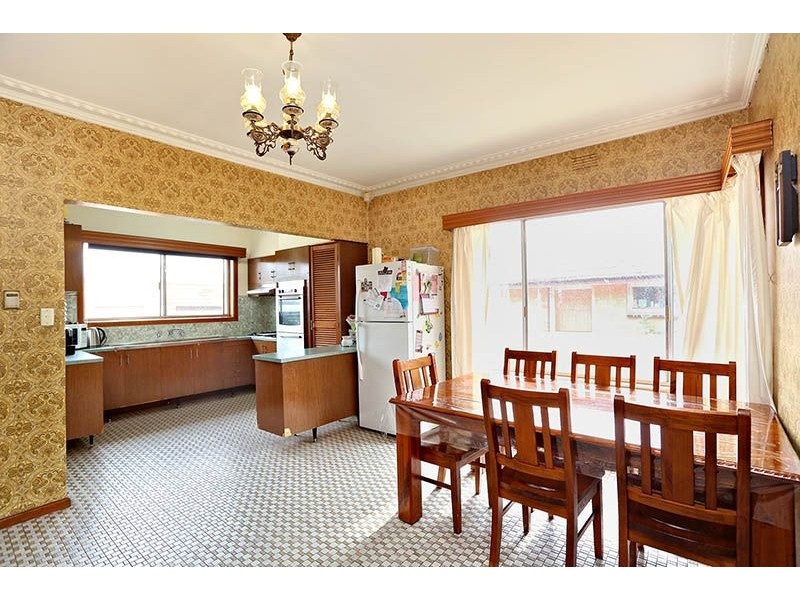 28 Berembong Drive, Keilor East VIC 3033
