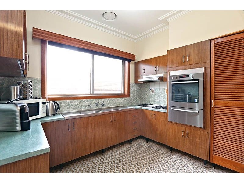 28 Berembong Drive, Keilor East VIC 3033