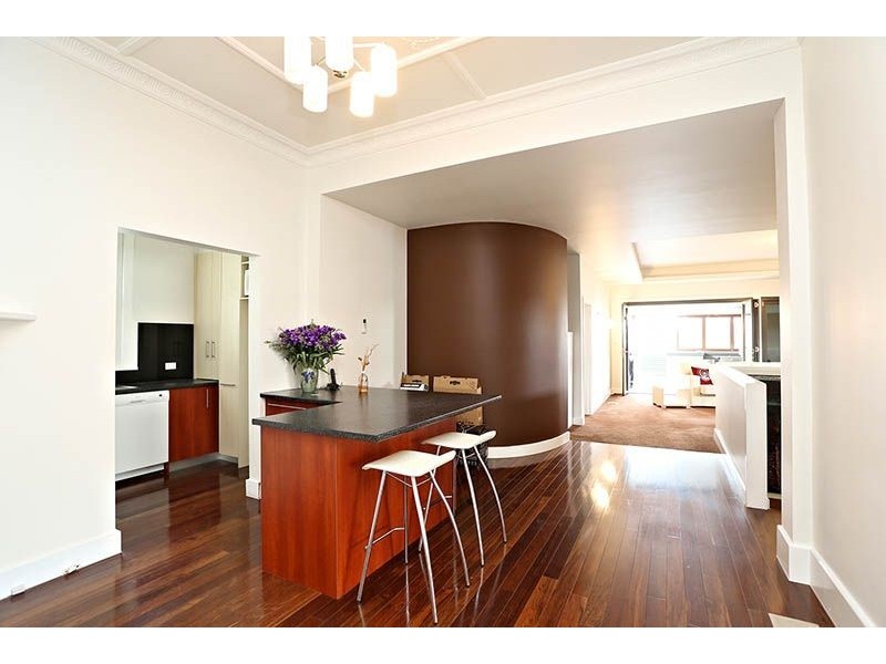 73 Woodland Street, Essendon VIC 3040