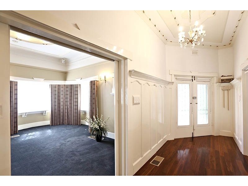 73 Woodland Street, Essendon VIC 3040