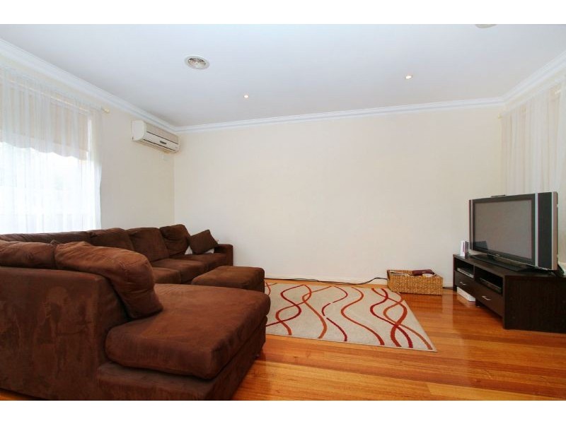 3/44 Bowes Avenue, Airport West VIC 3042