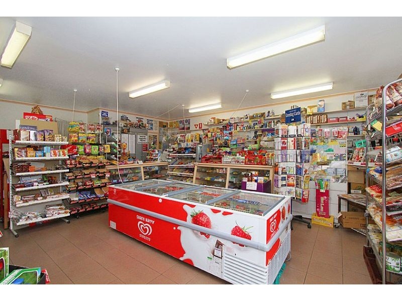 21-23 Magnolia Boulevard, Meadow Heights VIC 3048