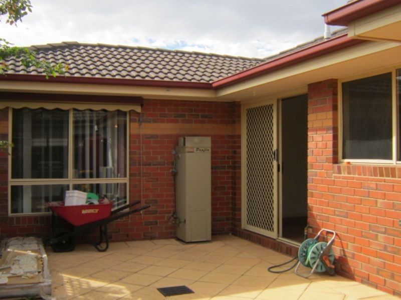 52 Earl Street, Airport West VIC 3042