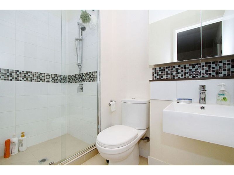 602/330 Lygon Street, Brunswick East VIC 3057