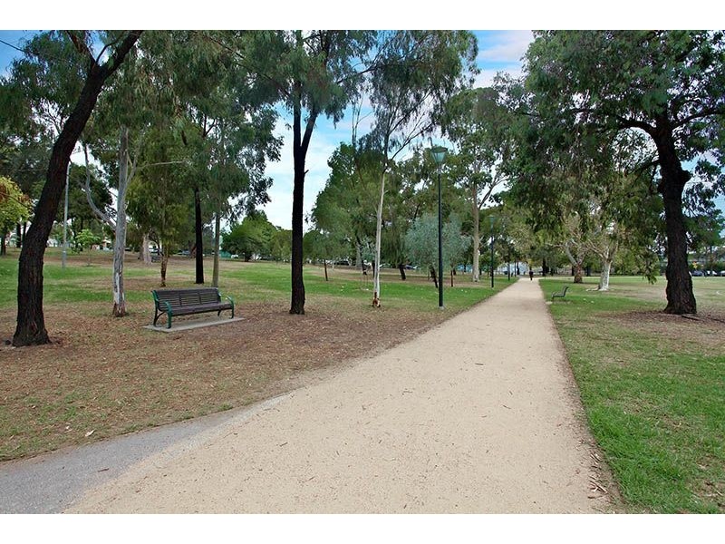 202/62 Altona Street, Kensington VIC 3031