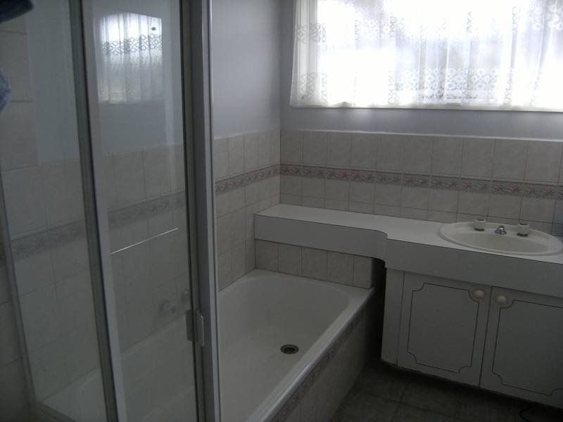 300 Sunshine Avenue, Keilor Downs VIC 3038