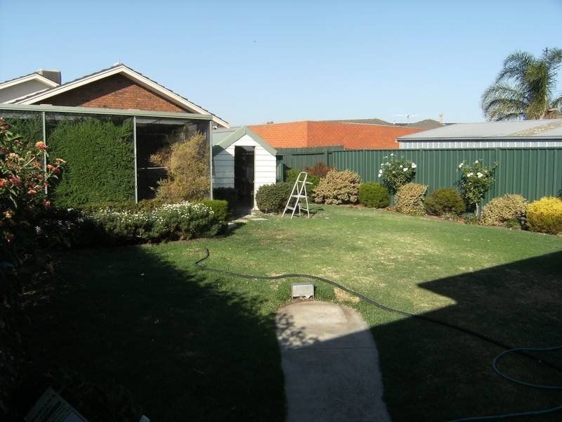 300 Sunshine Avenue, Keilor Downs VIC 3038