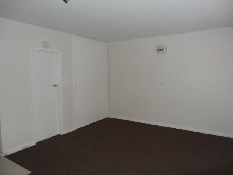 18/82 Beaconsfield Parade, Albert Park VIC 3206