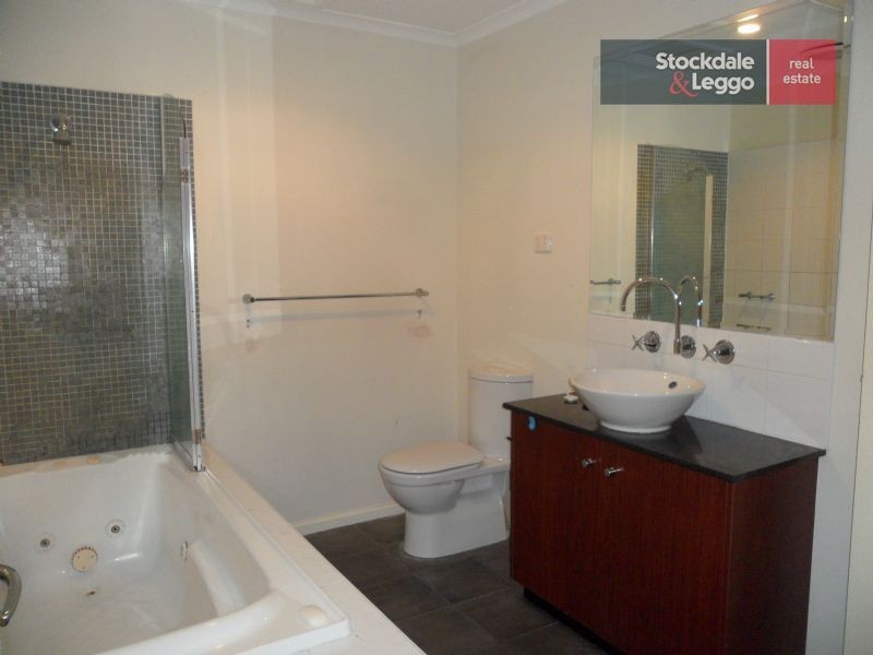 20 Kynoch Lane, Maribyrnong VIC 3032