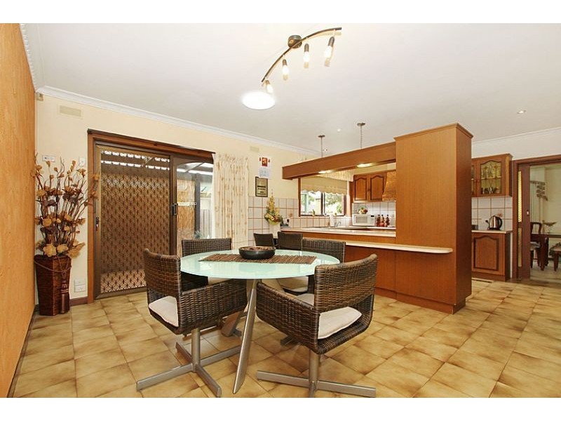 19 Collinson Street, Keilor Park VIC 3042