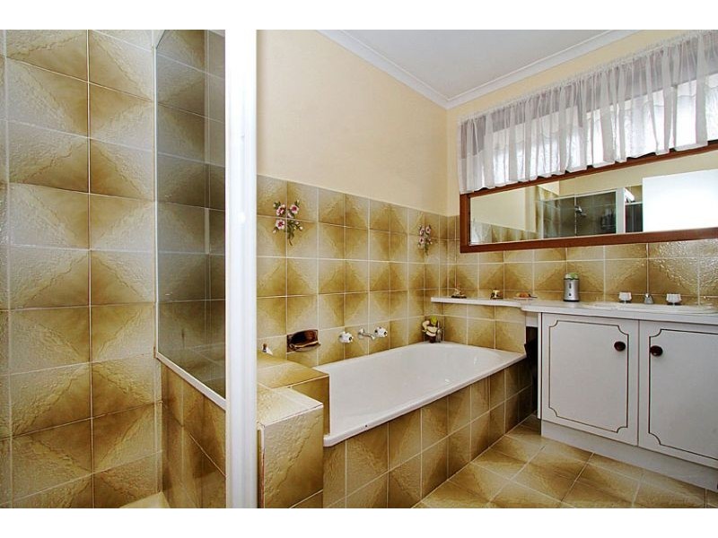 19 Collinson Street, Keilor Park VIC 3042