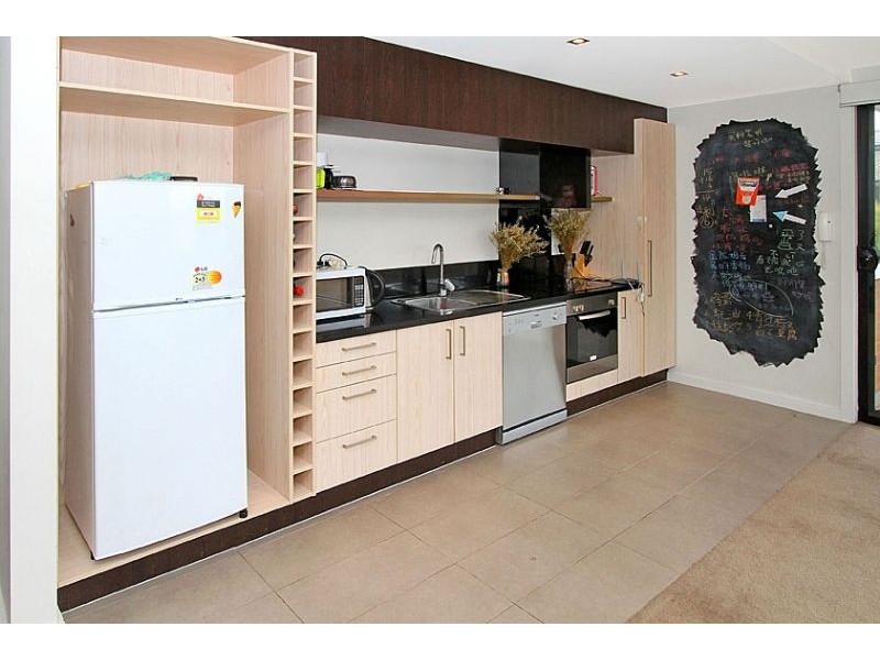 12/6 Crefden Street, Maidstone VIC 3012