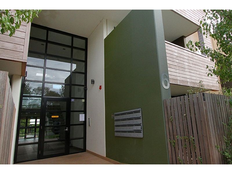 12/6 Crefden Street, Maidstone VIC 3012