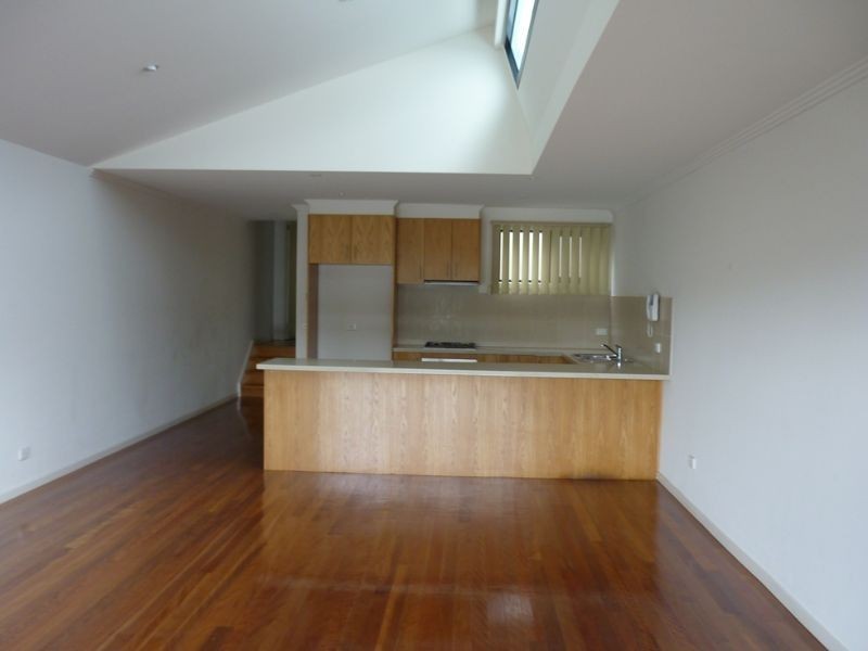 4/2a Scurrah Court, Keilor East VIC 3033