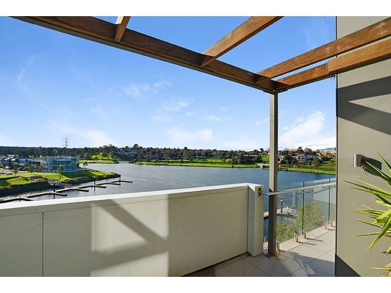 304/55 Cumberland Drive, Maribyrnong VIC 3032