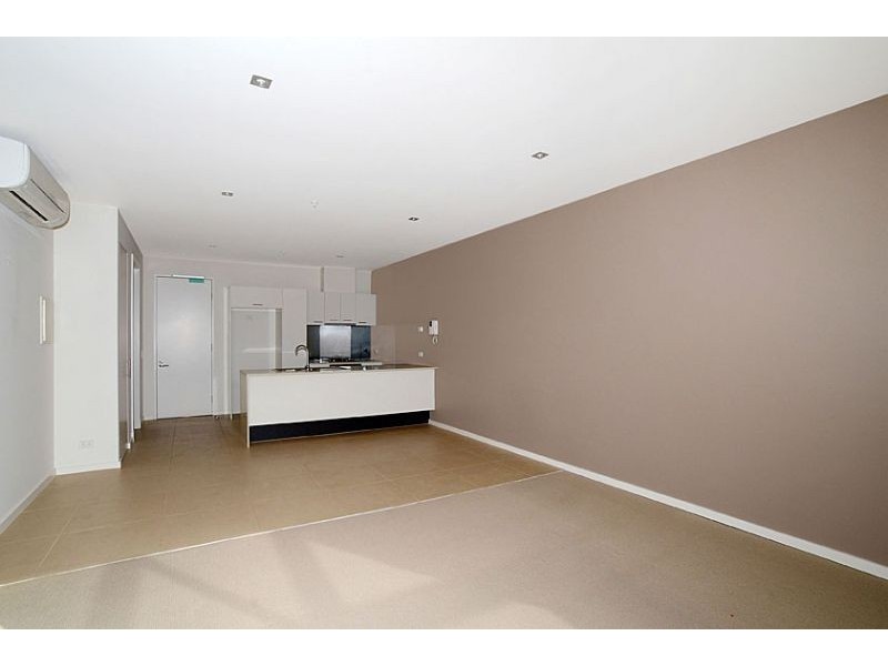 304/55 Cumberland Drive, Maribyrnong VIC 3032