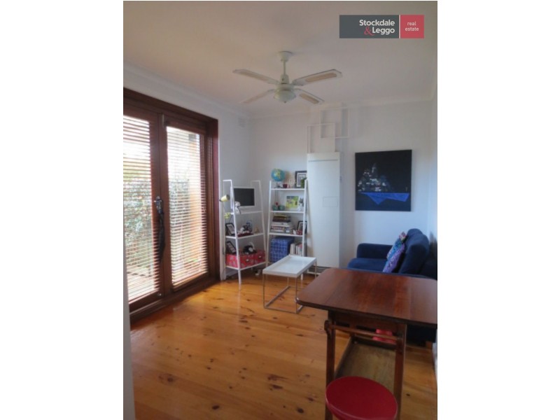 2/6 Lincoln Road, Essendon VIC 3040