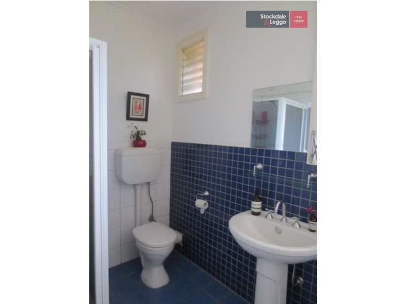 2/6 Lincoln Road, Essendon VIC 3040