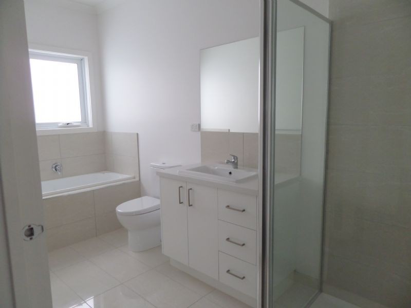 1/210 Melrose Drive, Tullamarine VIC 3043