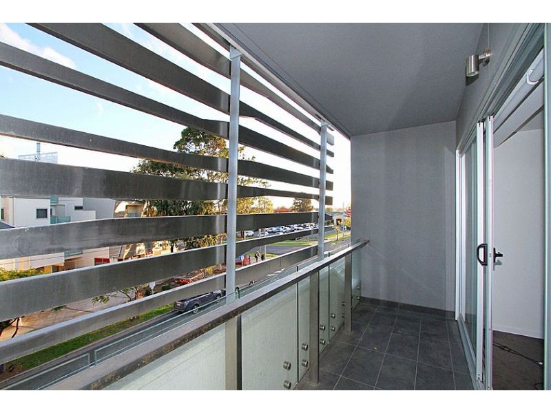 204/76-78 Keilor Road, Essendon North VIC 3041