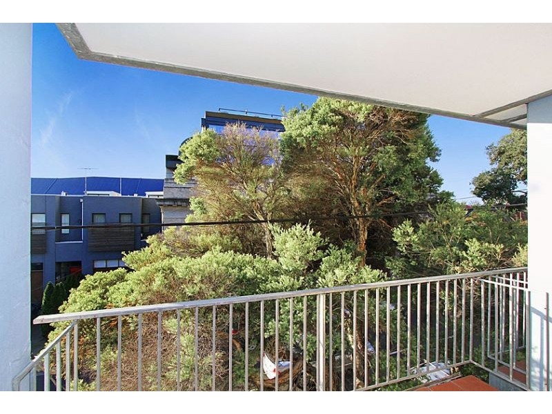 22/17-19 Ascot Vale Road, Flemington VIC 3031