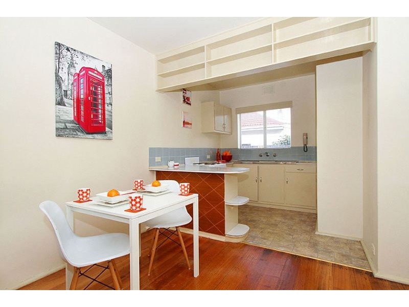 3/1 Gilbertson Street, Essendon VIC 3040