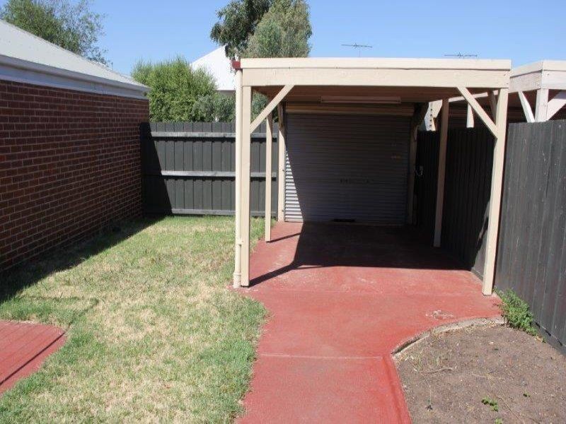 2/130 Dean Street, Moonee Ponds VIC 3039