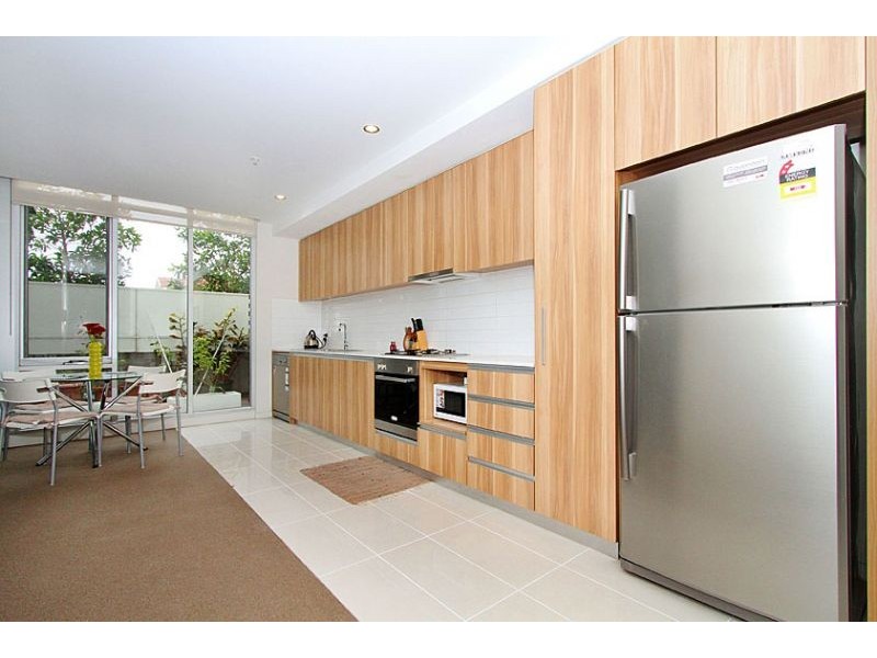 1/2 La Scala Avenue, Maribyrnong VIC 3032