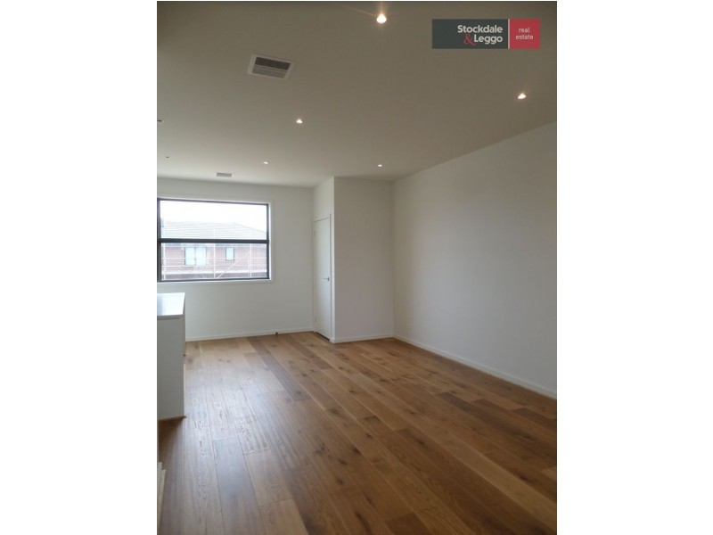 5 Aspect Avenue, Ascot Vale VIC 3032