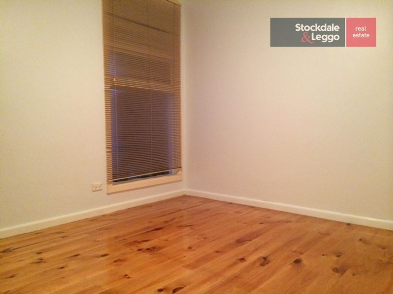 2/6 Lincoln Road, Essendon VIC 3040