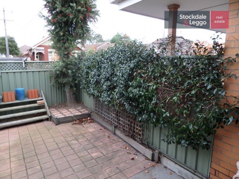 2/6 Lincoln Road, Essendon VIC 3040