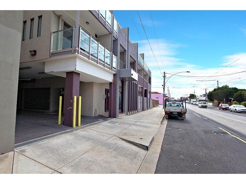 A12/1-5 Grantham Street, Brunswick West VIC 3055