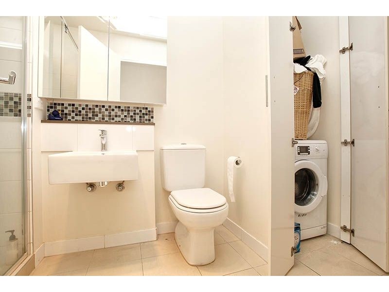 402/330 Lygon Street, Brunswick East VIC 3057