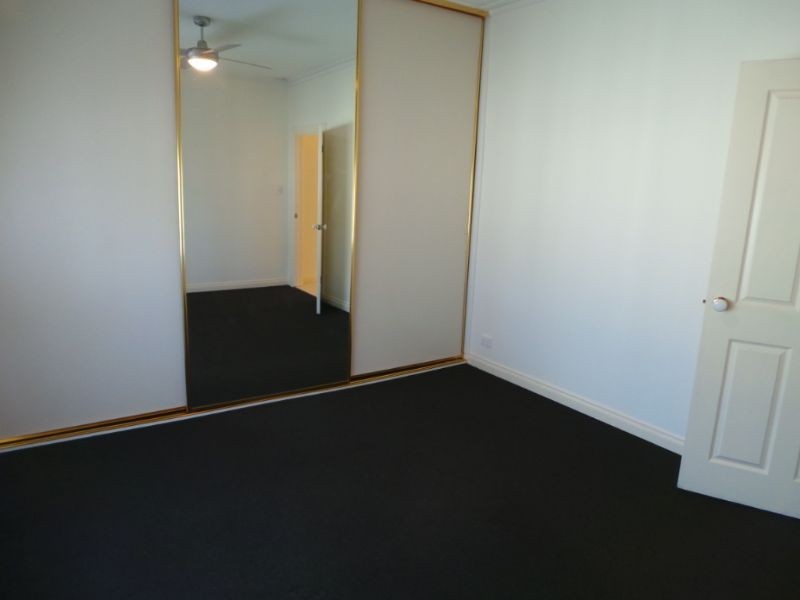 1/8 Lake Avenue, Pascoe Vale VIC 3044