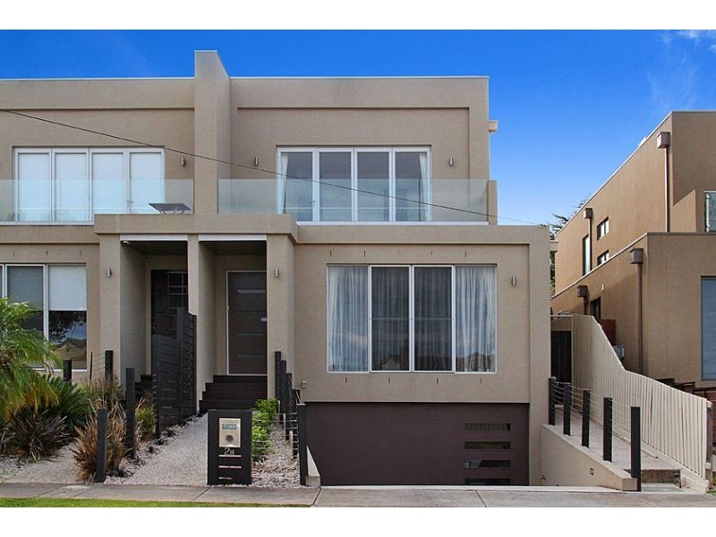 2B May Street, Aberfeldie VIC 3040