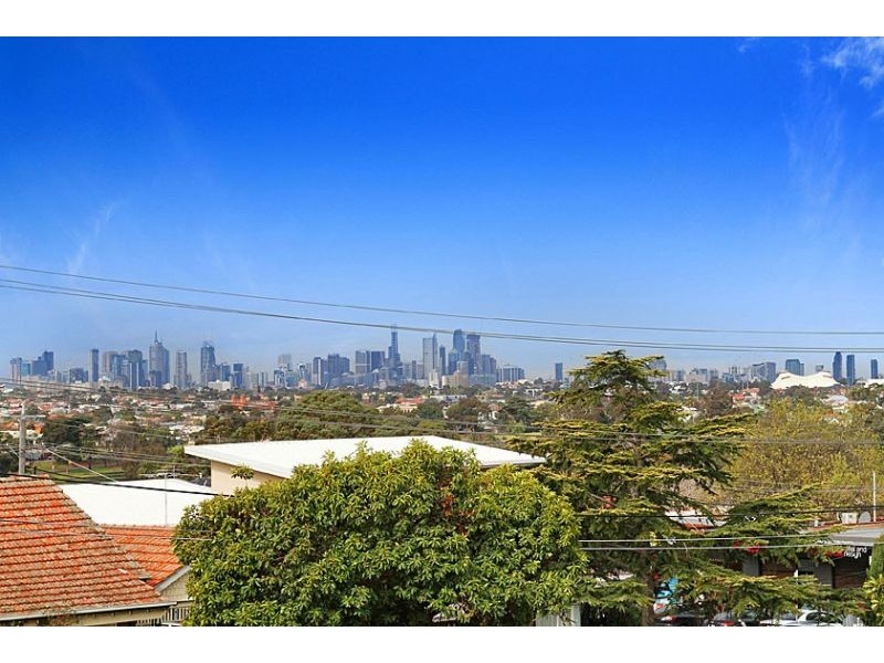 2B May Street, Aberfeldie VIC 3040