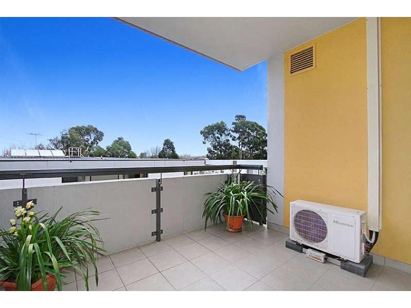 202/62 Altona Street, Kensington VIC 3031