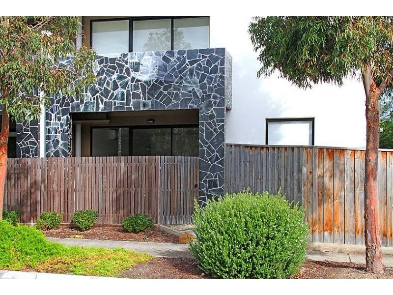 4/2 Crefden Street, Maidstone VIC 3012