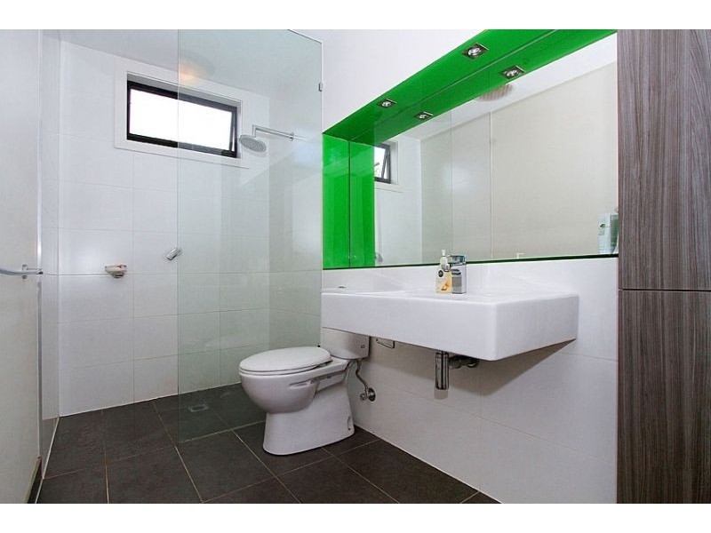 12/6 Crefden Street, Maidstone VIC 3012