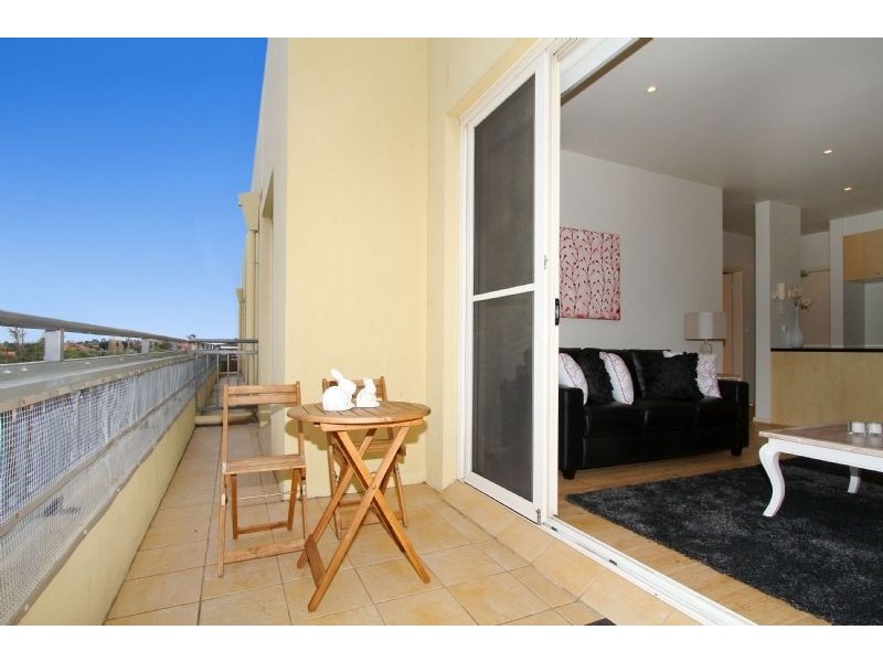 15/2 North Avenue, Strathmore VIC 3041