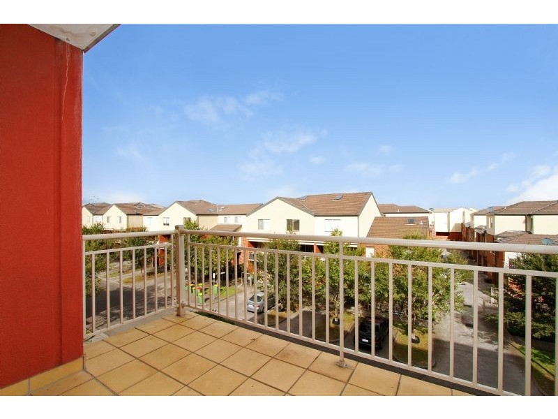 303/77 Village Way, Maribyrnong VIC 3032