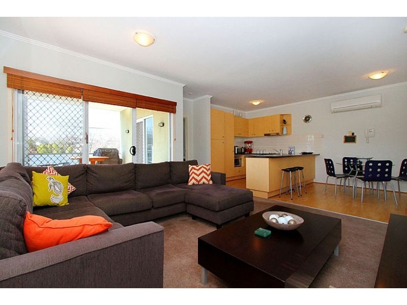 51/2 Newmarket Way, Flemington VIC 3031