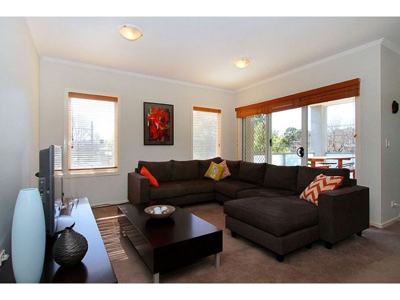 51/2 Newmarket Way, Flemington VIC 3031