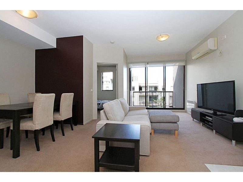 305/88 Altona Street, Kensington VIC 3031