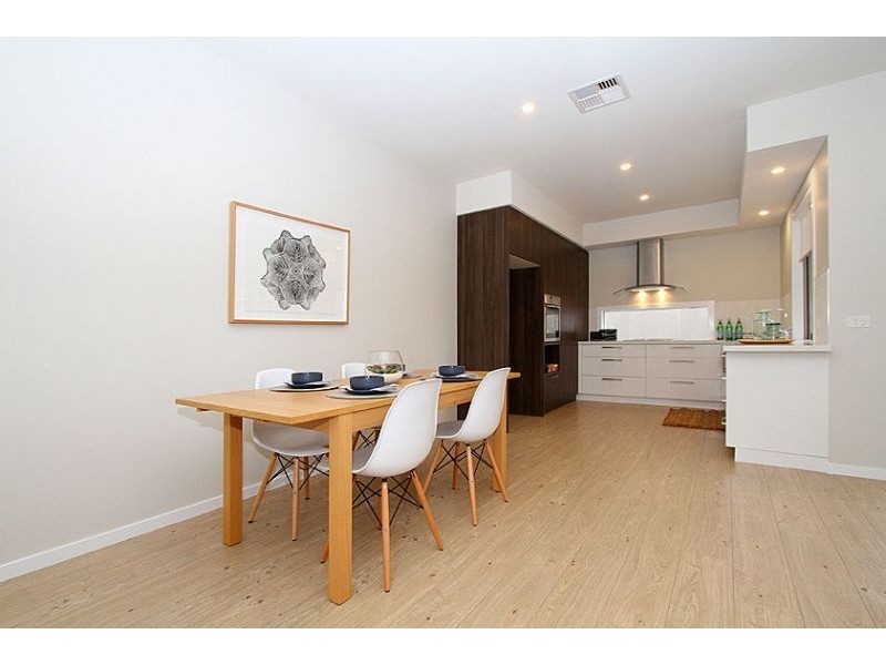 42A Lind Street, Strathmore VIC 3041